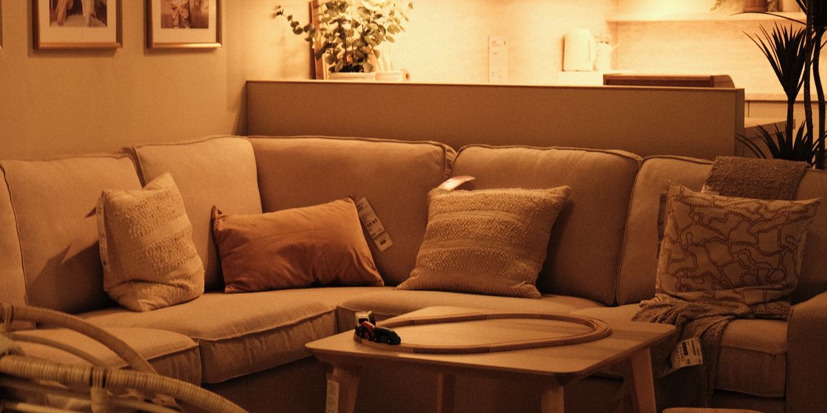 Layered Lighting Wohnraum: Warum eine Deckenleuchte pro Raum nicht reicht (Konzept 2026)